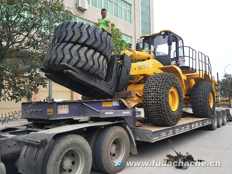 32吨叉装车发车至新疆